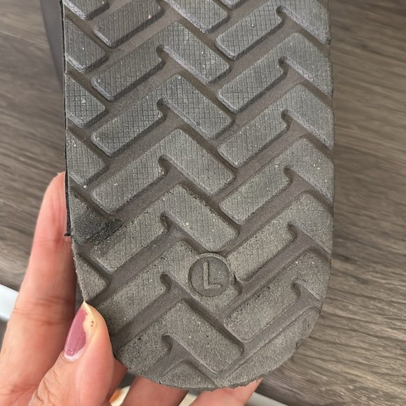 Dockers Men's Brown and Tan Buckle Sandals - Picture 7 of 7